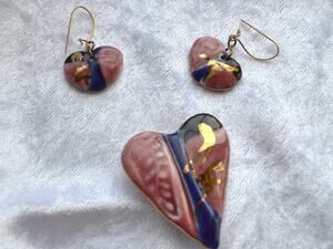 Vintage 1980s Handcrafted Ceramic Heart Brooch Earrings Set, Mauve Cobalt